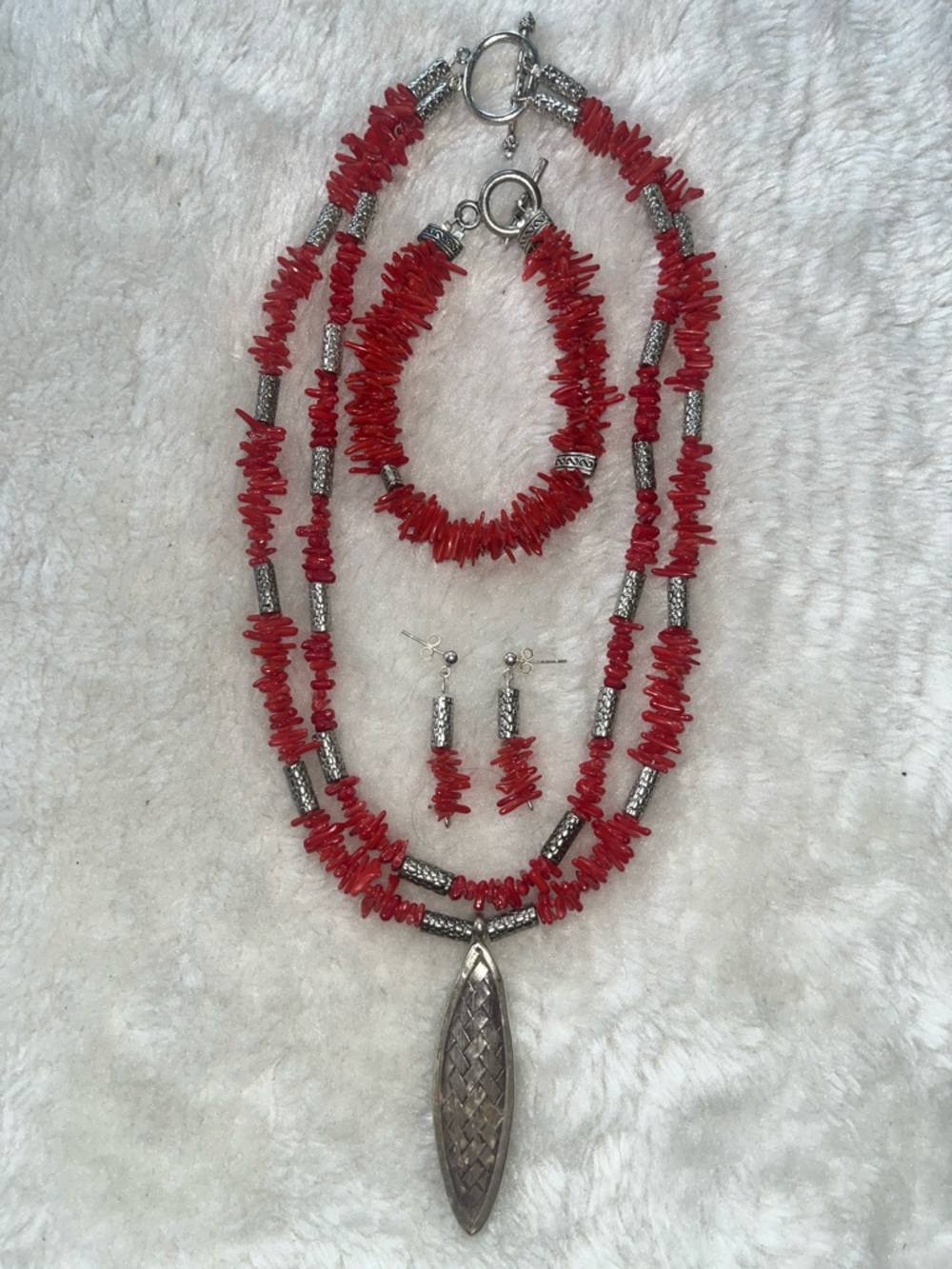 Red Chip Bead & Silver Necklace, Bracelet & Earrings Set - Women’s Jewelry